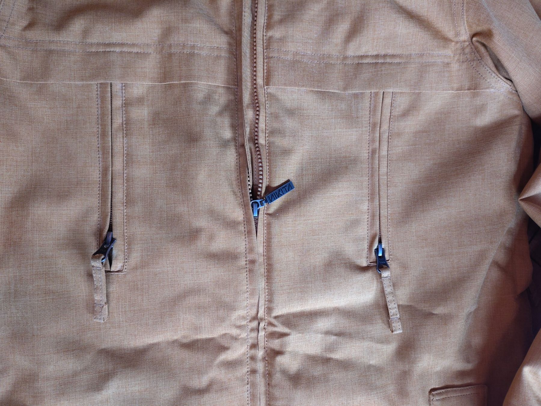 Nikita Jacken: Winterjacke – Gebraucht aus Bern von Linii 2