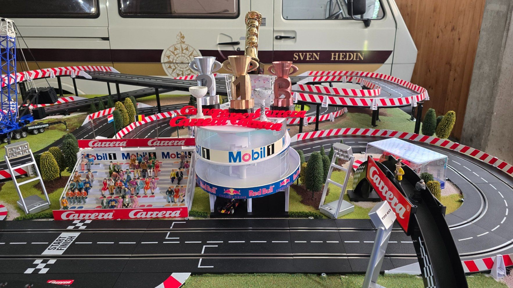 Carrera Piste: Carrera-Mobiele-Bahn Mieten – Usato da Melchnau venduto da Lhofer 8