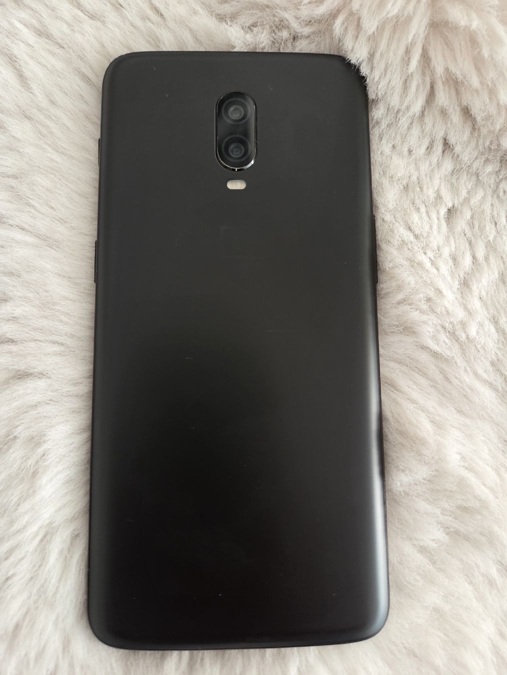 OnePlus Telefoni cellulari / Smartphones: OnePlus 6T 128GB Schwarz – Usato da Flawil venduto da Hamdia12 4