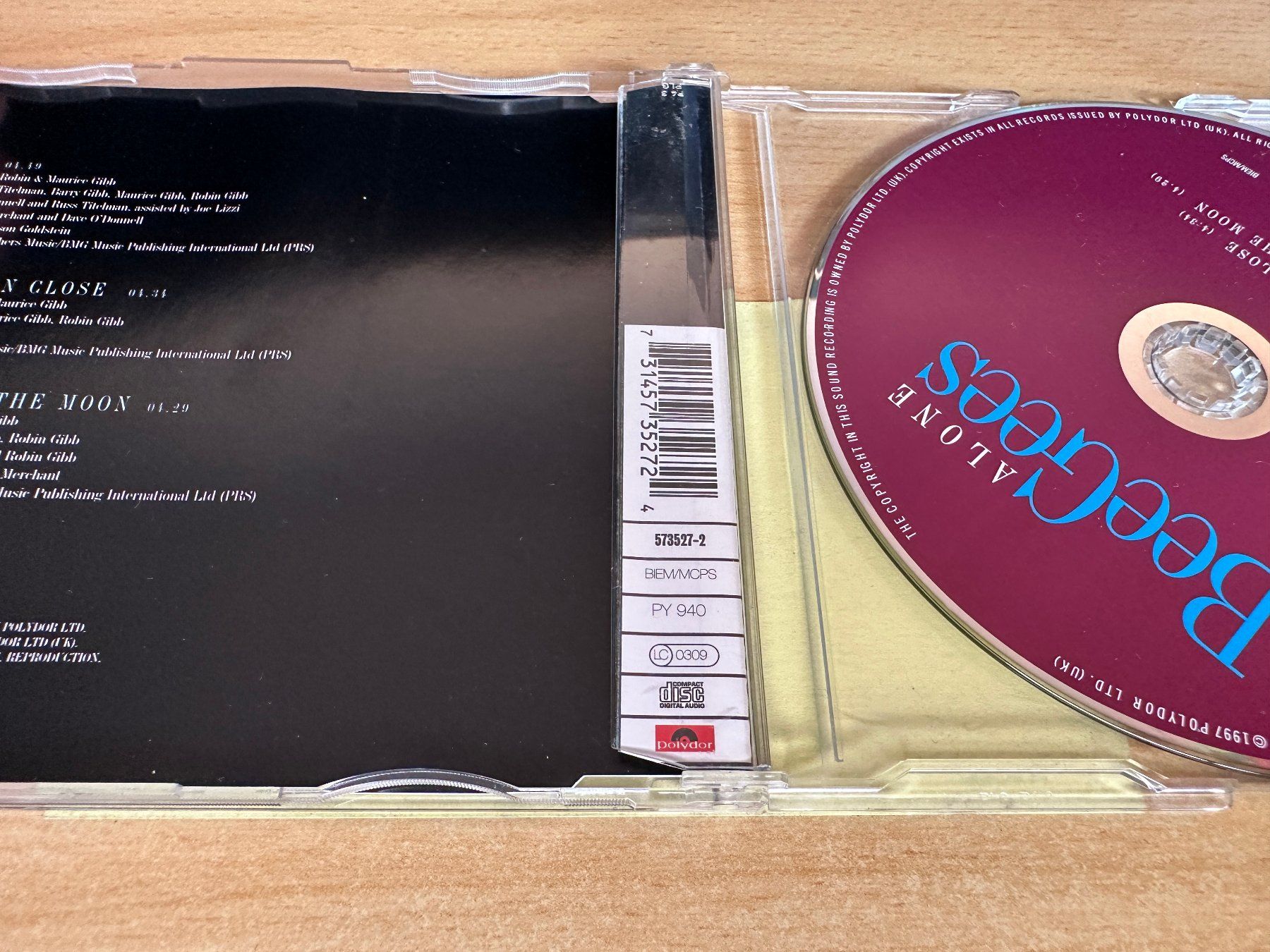 CD: BeeGees – Alone - Single CD – Usato da Rikon im Tösstal venduto da Alpenmutz 1