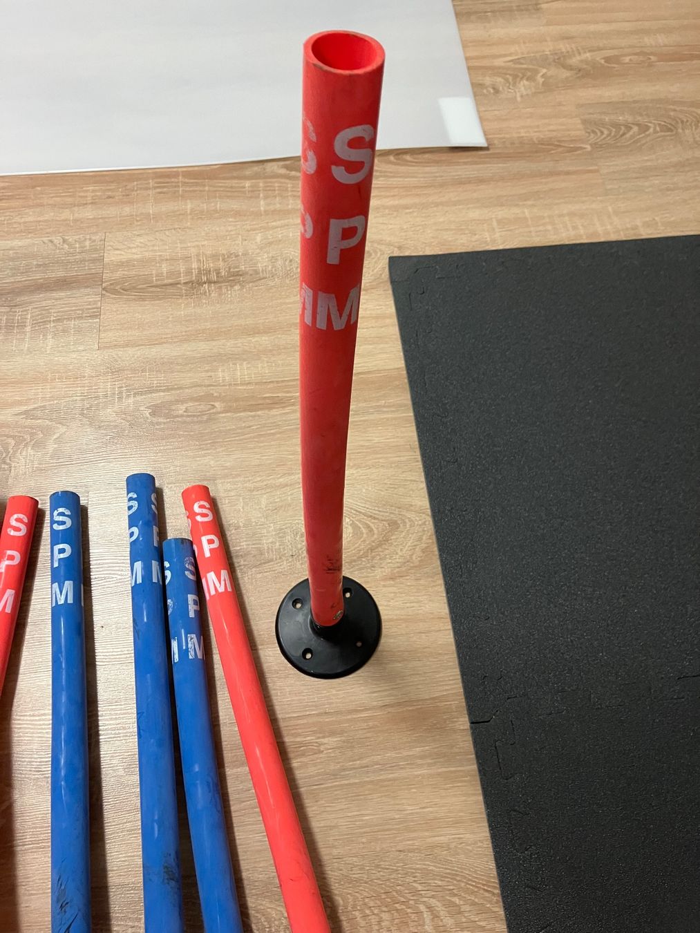 Sci: SPM Stubbies für Skirennen Training – Usato da Malvaglia venduto da mam1968 1