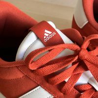 Neu Adidas Sneaker orange/weiss Grösse 45