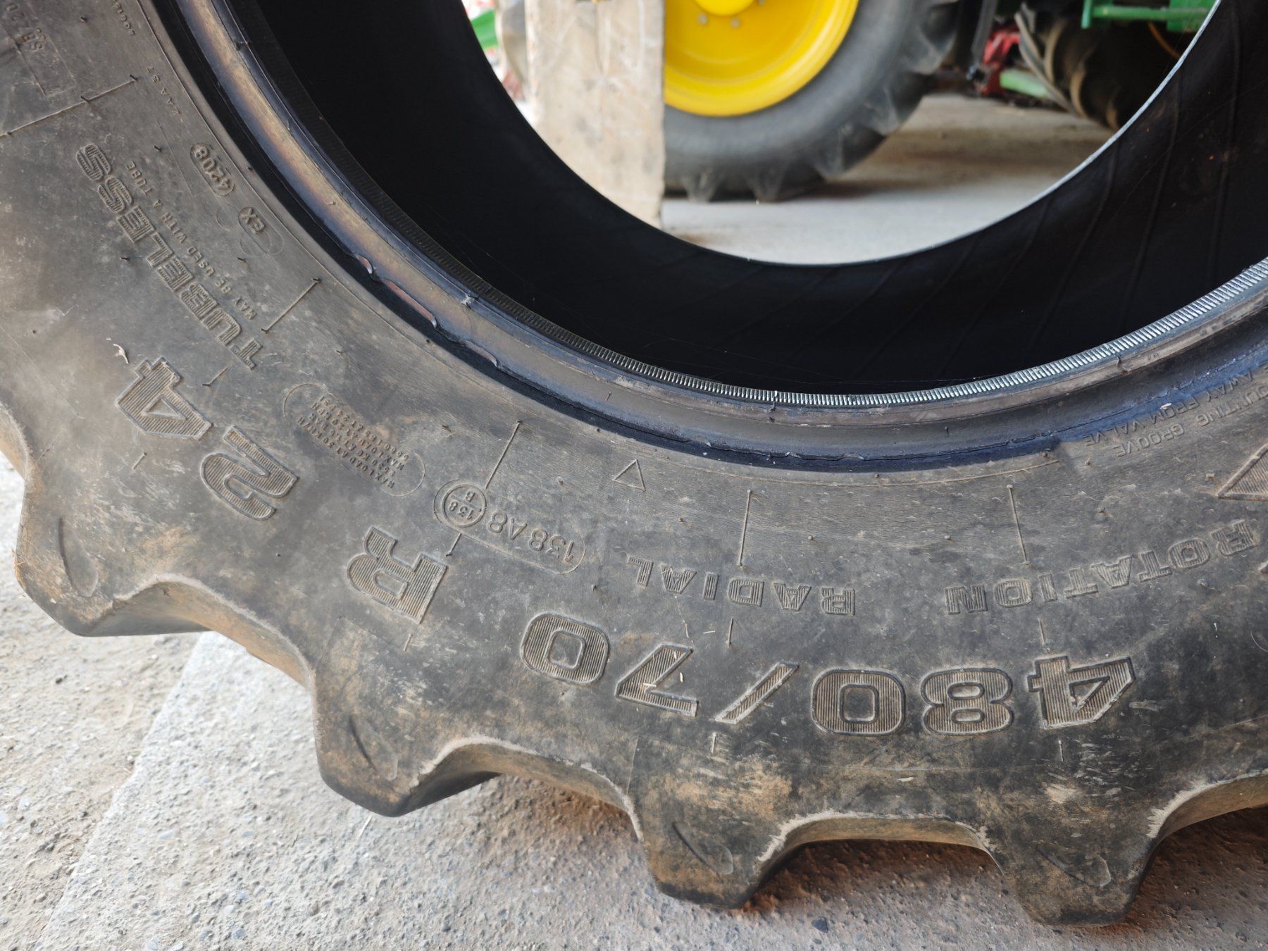 Traktoren: Kleber Fitker 480/70 R24 – Gebraucht aus Oberhasli von Steyr8180 2
