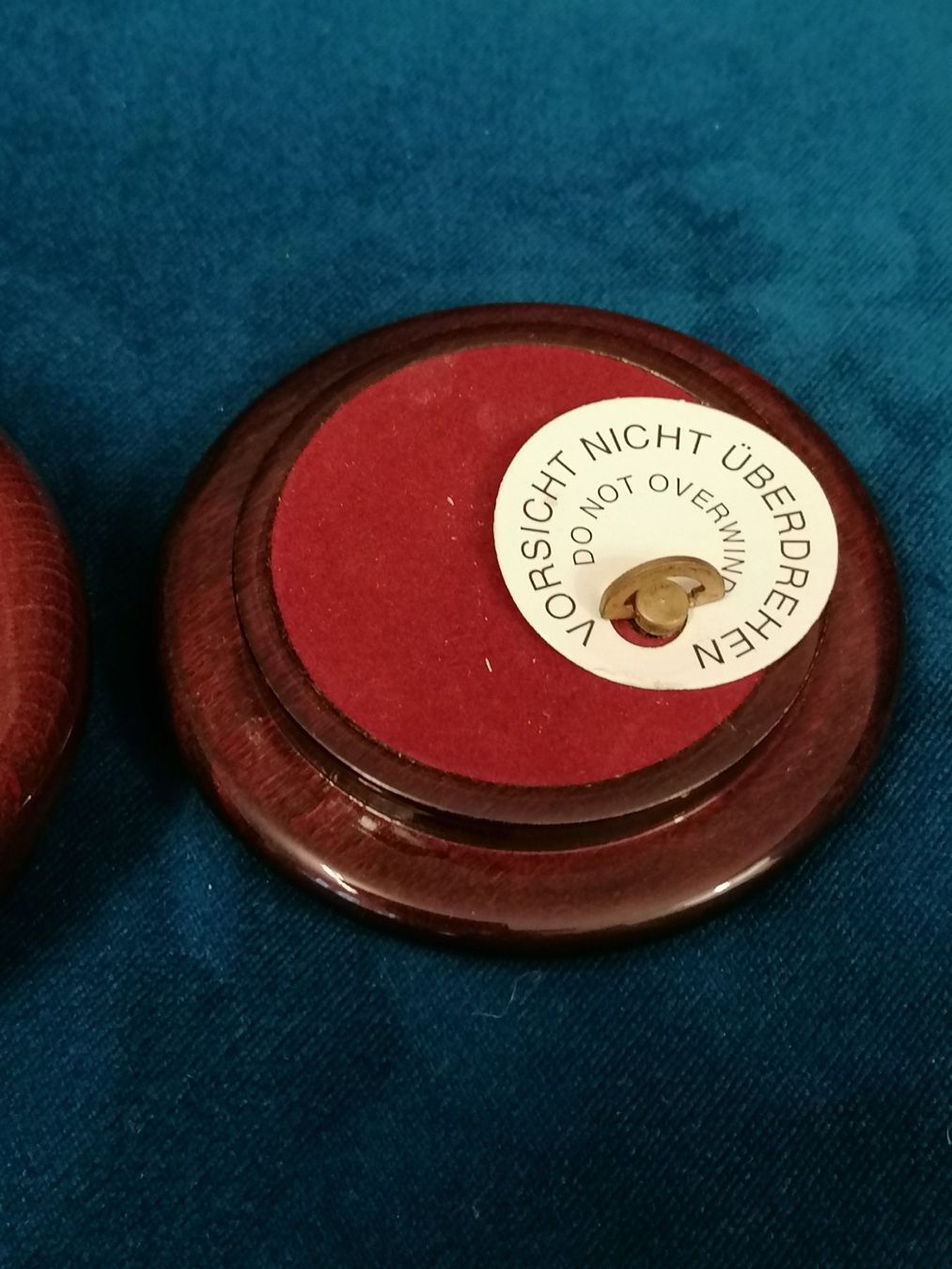 Spieldosen: Musikdose / Schmuckdose - "Albert Anker" – Gebraucht aus Basel von vintagecollector 1