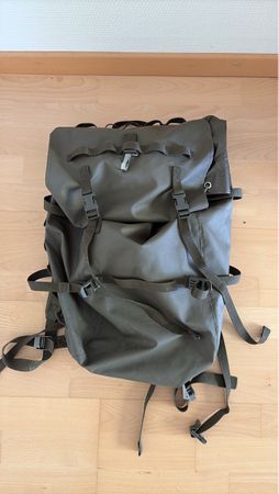 Robuster Schweizer Militär Rucksack Olivgrün
