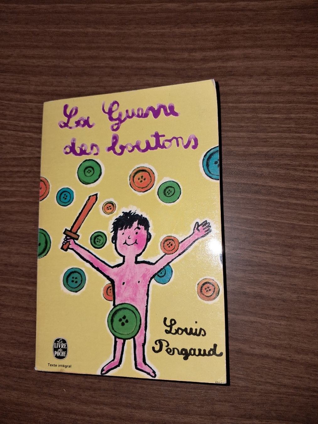 Libri: Livre la guerre des boutons – Usato da Le locle venduto da juliensaran