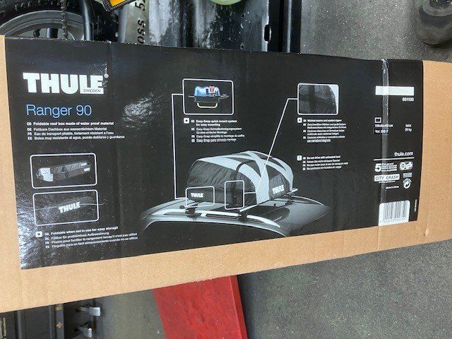 Thule Coffres de toit: Dachbox – Neuf avec emballage d'origine à Doppleschwand par Mike1999