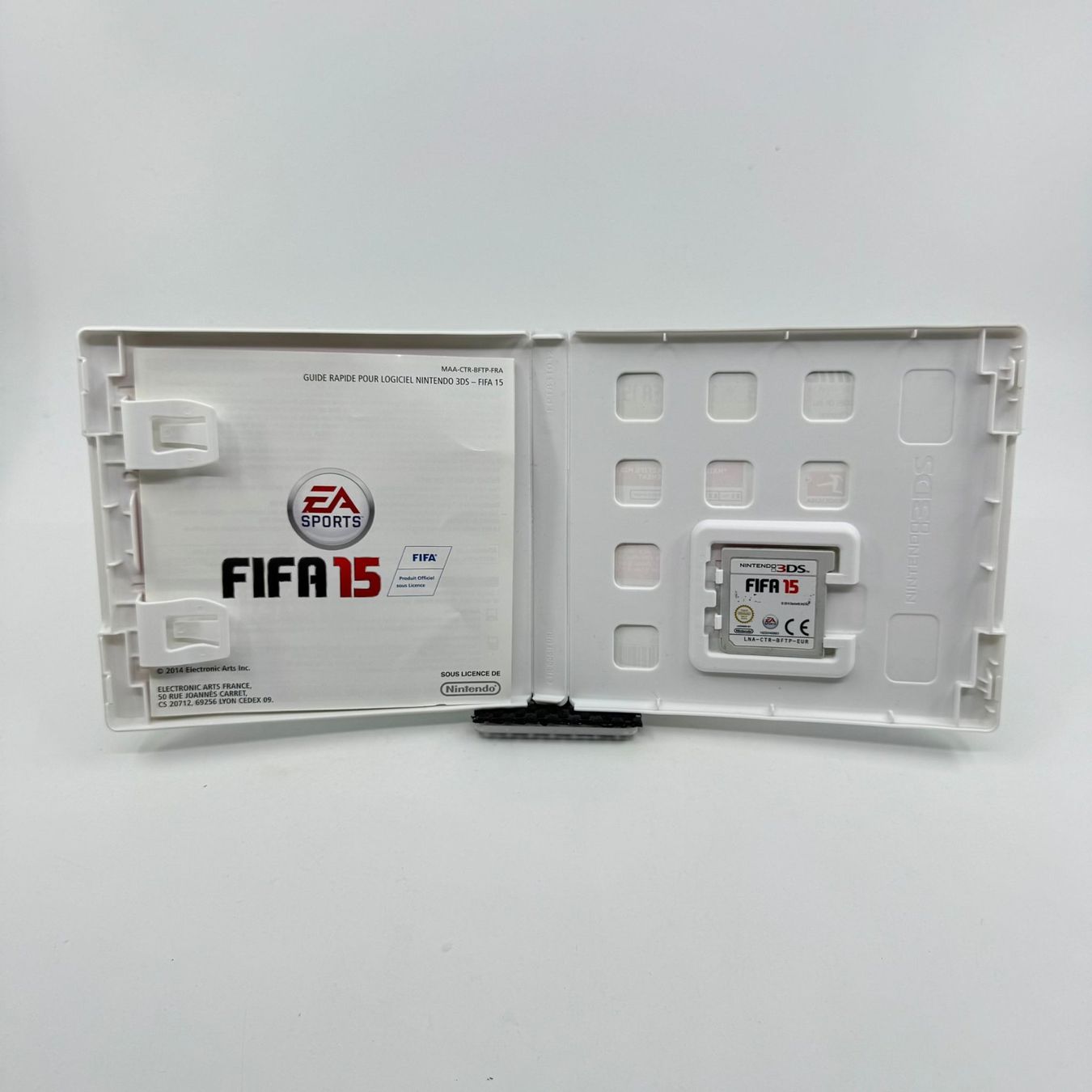 Giochi: Fifa 15 (Nintendo 3DS) – Usato da Herisau venduto da Seyashop1 1
