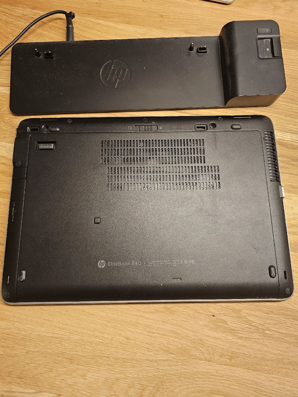 Hewlett Packard Notebooks: HP EliteBook 840 G1 14" SSD i5 – Gebraucht aus Bottmingen von Plemenito 9
