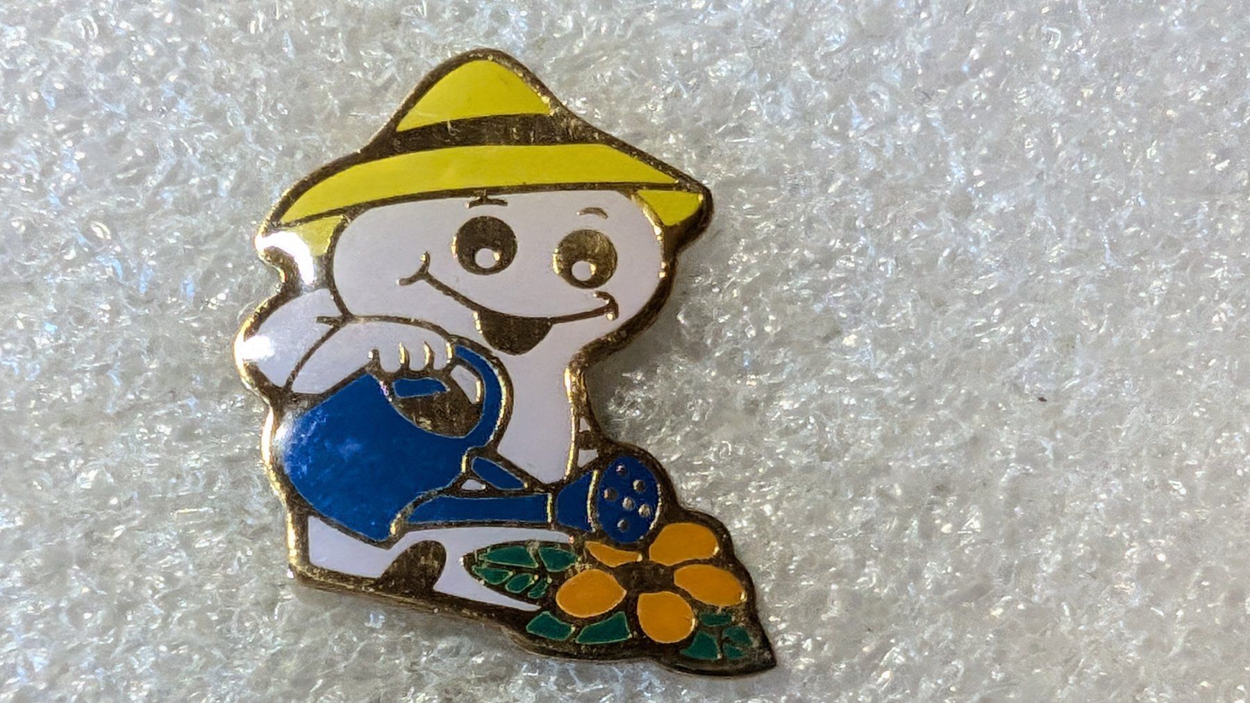 Plaketten & Abzeichen: Ansteckpin 220: Maga Bio – Gebraucht aus Oppligen von Pin-Fall-Shop