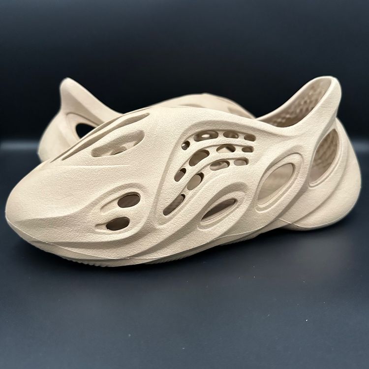 Adidas Yeezy Foam RNNR Ochre / EU 41 Kaufen auf Ricardo