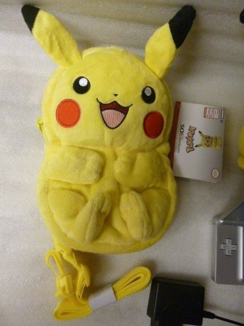 Nintendo Konsolen: Konsolle DS Nintendo + 4 Game + 4 Pikachu Pokemon – Gebraucht aus Pambio Noranco von Pol69 2