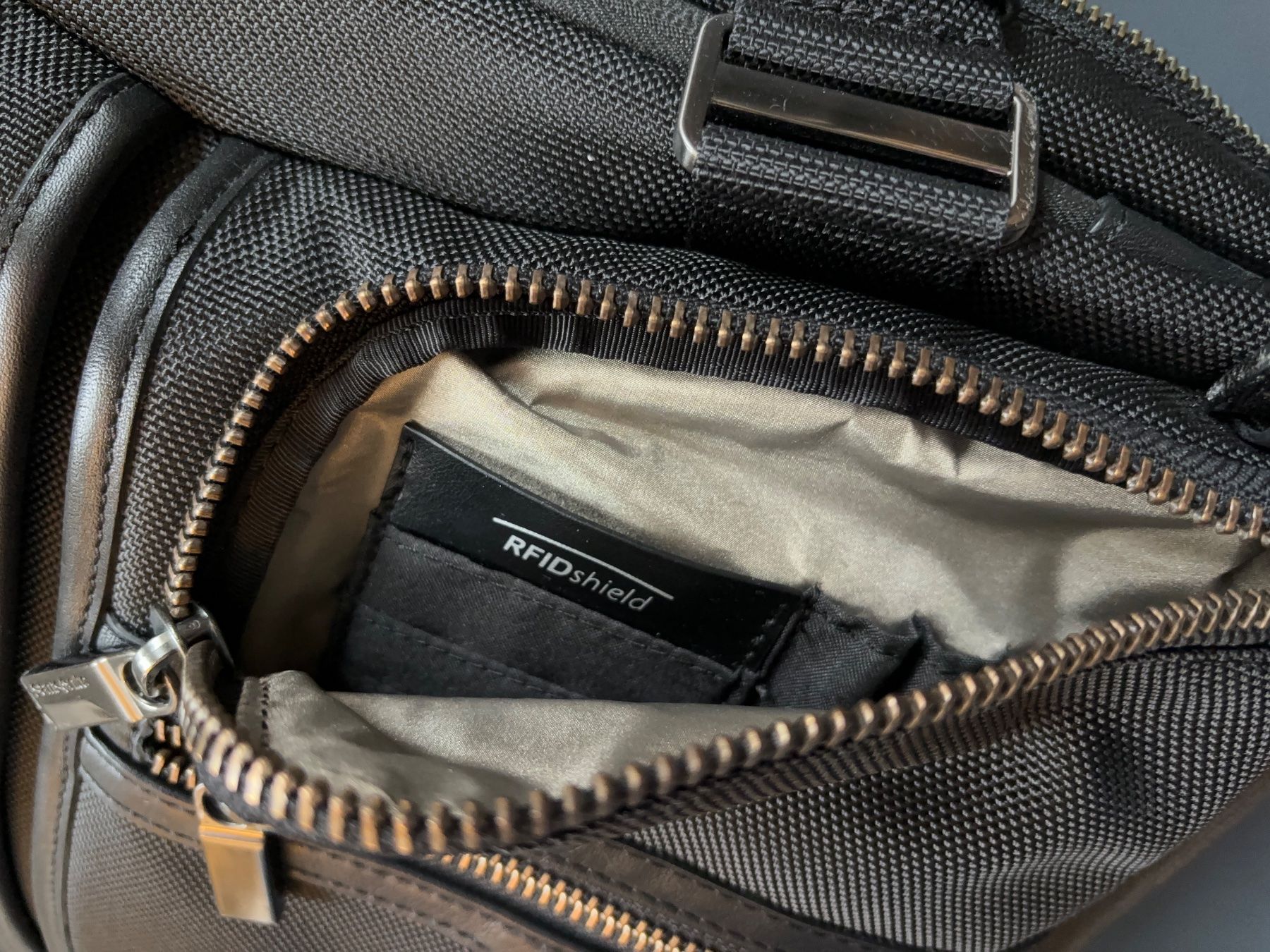 Samsonite Koffer & Taschen: Samsonite Notebook Tasche – Gebraucht aus Zofingen von  4