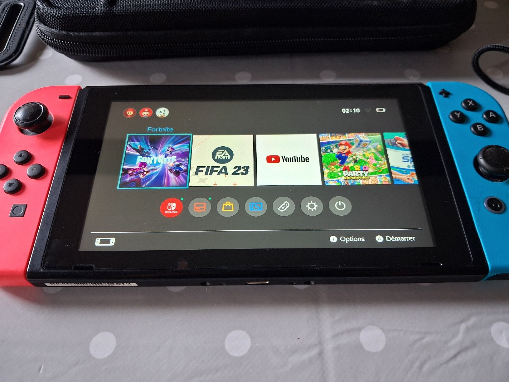 Nintendo Console: Nintendo switch + accessoires  – Usato da Mayens-De-Chamoson venduto da arvine29 1