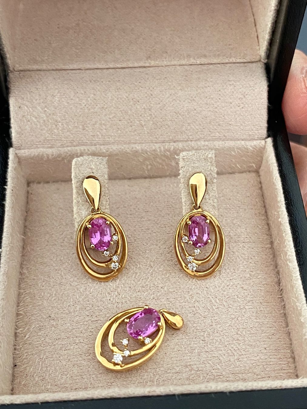 Orecchini pendenti & Orecchini a lobo: Saphir Ohrringe 18k Gold Diamanten – Nuovo e nell'imballaggio originale da Sarnen venduto da Yingsperlen1 1