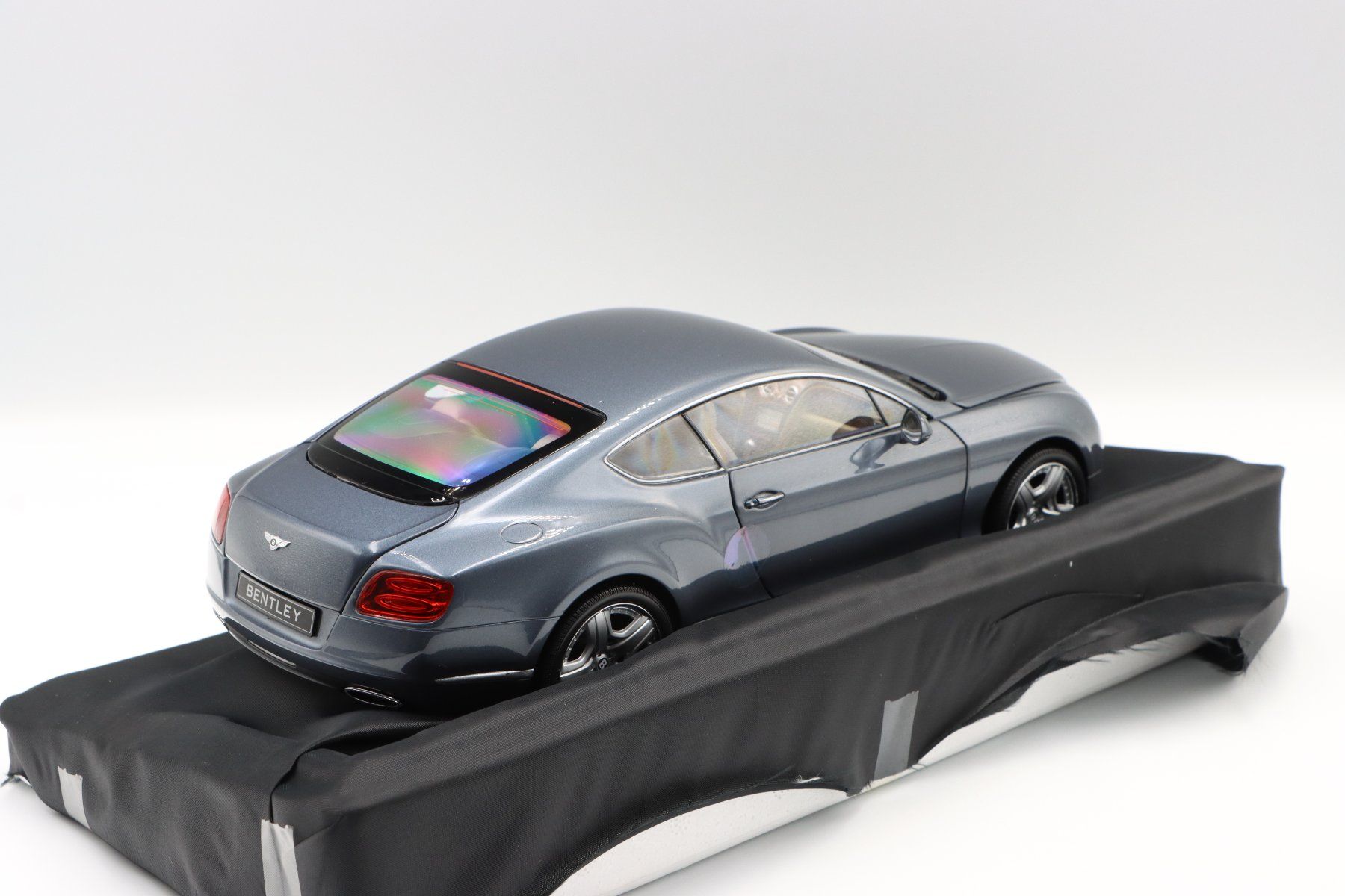 Bentley Modellautos: Bentley Continental GT 2011 1:18 Minichamps – Neu und originalverpackt aus Bühl b.Aarberg von modelldiecast 6