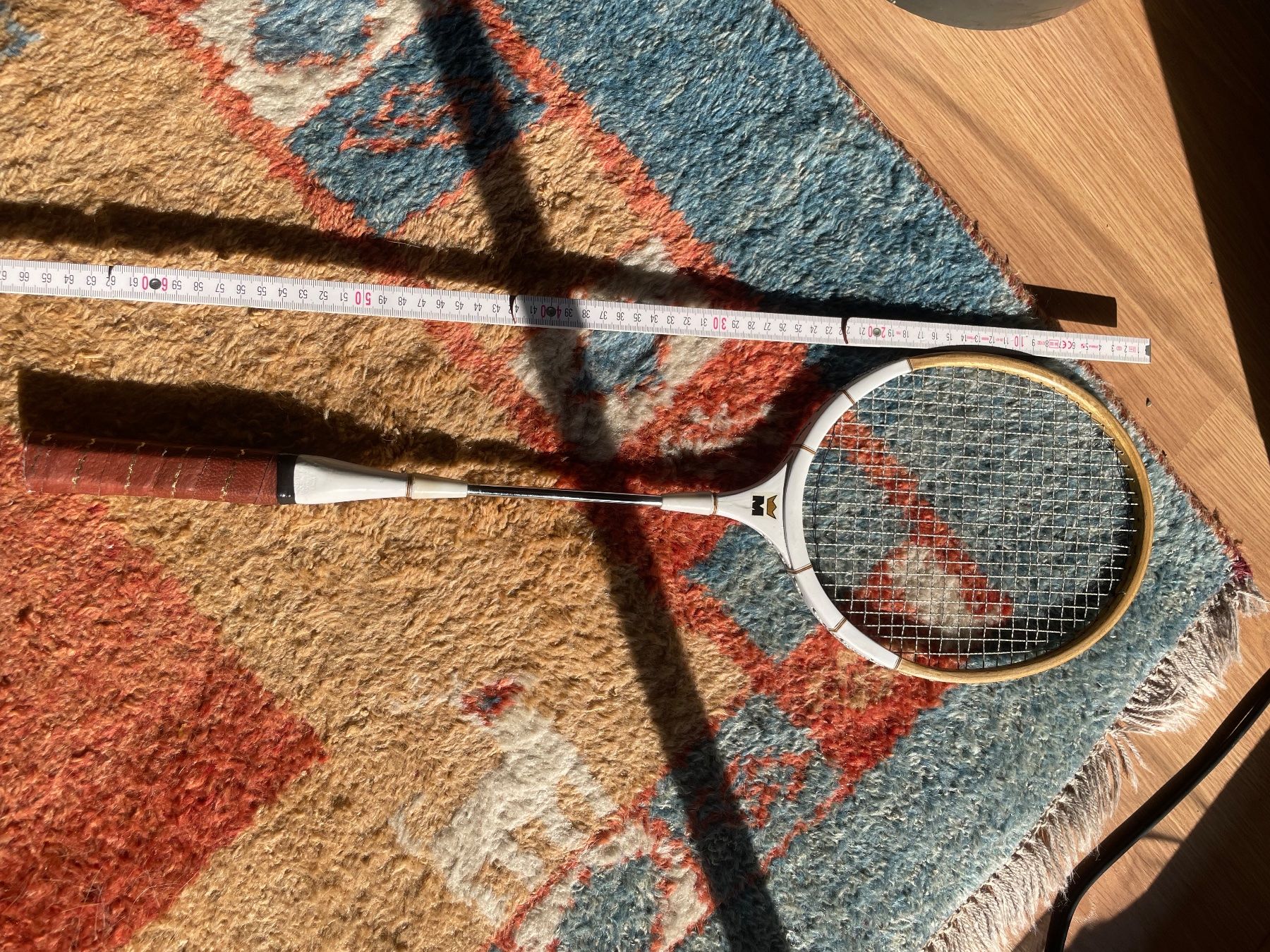 Schläger: Alter Tennis oder Badmintonschläger – Gebraucht aus Winterthur von nutzer2000 3