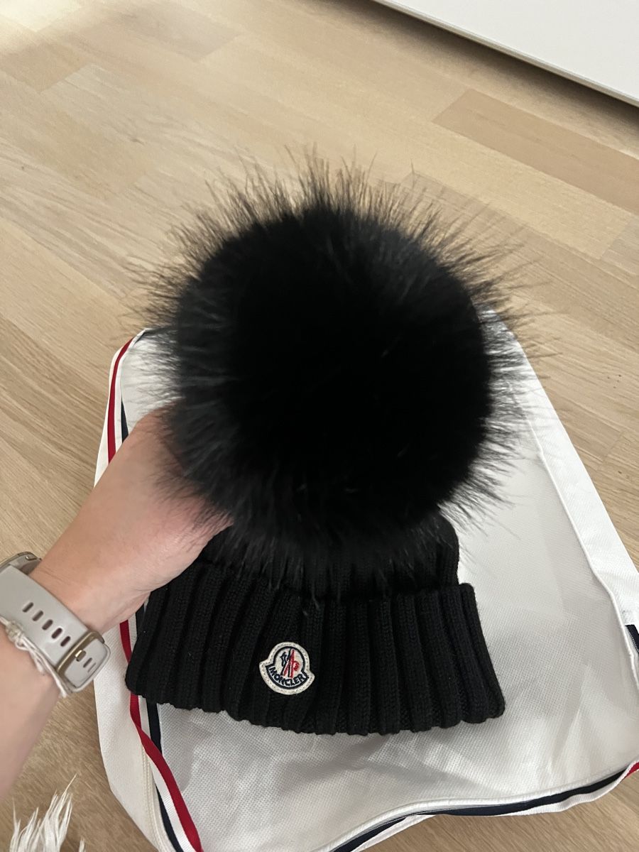 Moncler Copricapi, berretti & cappellini: MONCLER Wollmütze  – Usato da Rapperswil SG venduto da Tiniva 3