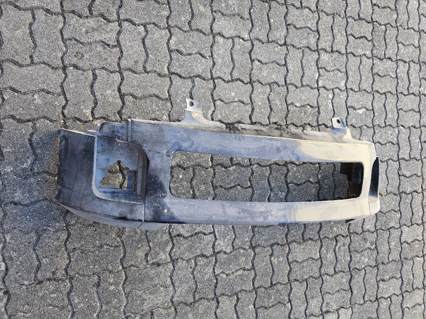 Renault Tutti pezzi di ricambio auto: Frontstossstange Renault Clio V6 Ph1 – Usato da Zweidlen venduto da row2004