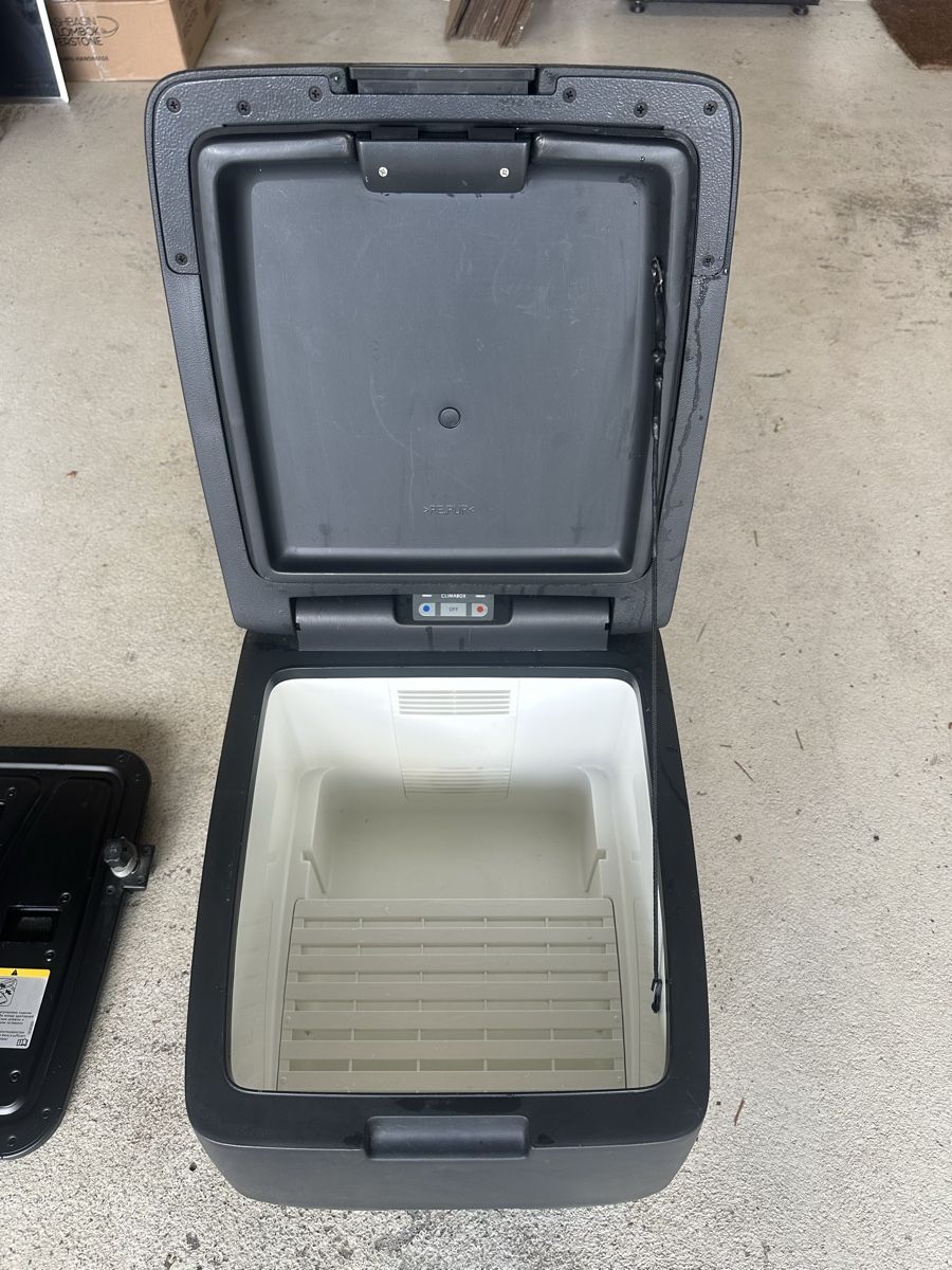 Kühlschränke & Kühlen: VW T5 / T6 Kühlbox / Climabox – Gebraucht aus Langnau am Albis von Beu71 1