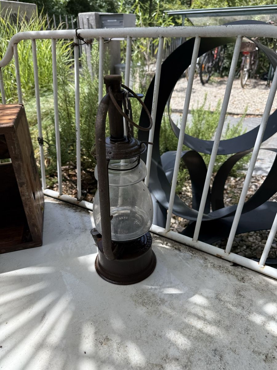 Lampen: Alte Petroleumlampe Rusty Deko Antik
50 – Gebraucht aus BASEL von zum_schneugge 1