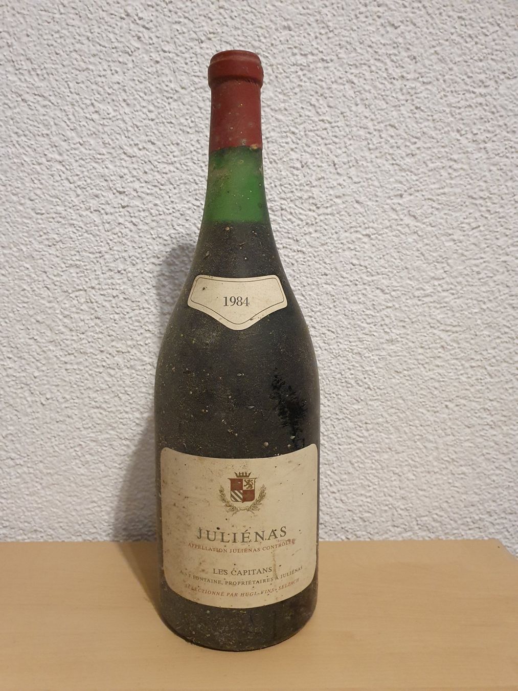 Vino: Julienas Les Capitans 1984 – Nuovo (secondo la descrizione) da Brügg BE venduto da brma321
