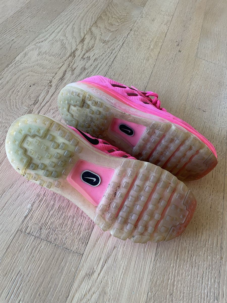 Nike Scarpe da donna: Nike Air Max 2016 37.5  – Usato da Losone venduto da Giulieth 2