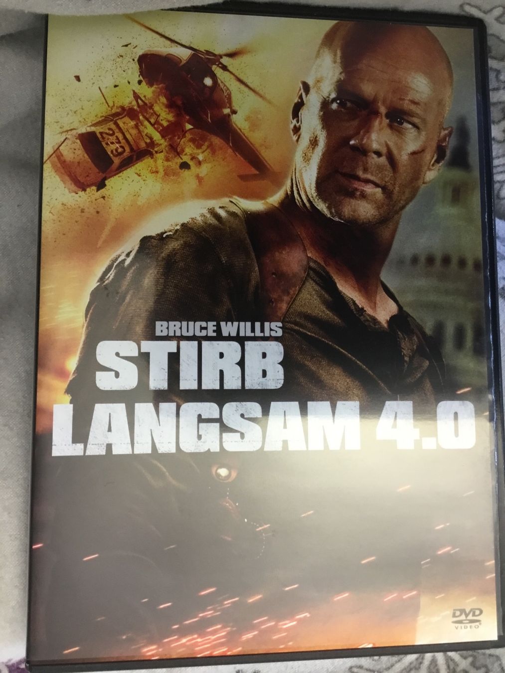 Tutti i DVDs: Bruce Willis - Stirb Langsam 4.0 DVD – Usato da Thierachern venduto da sweden08