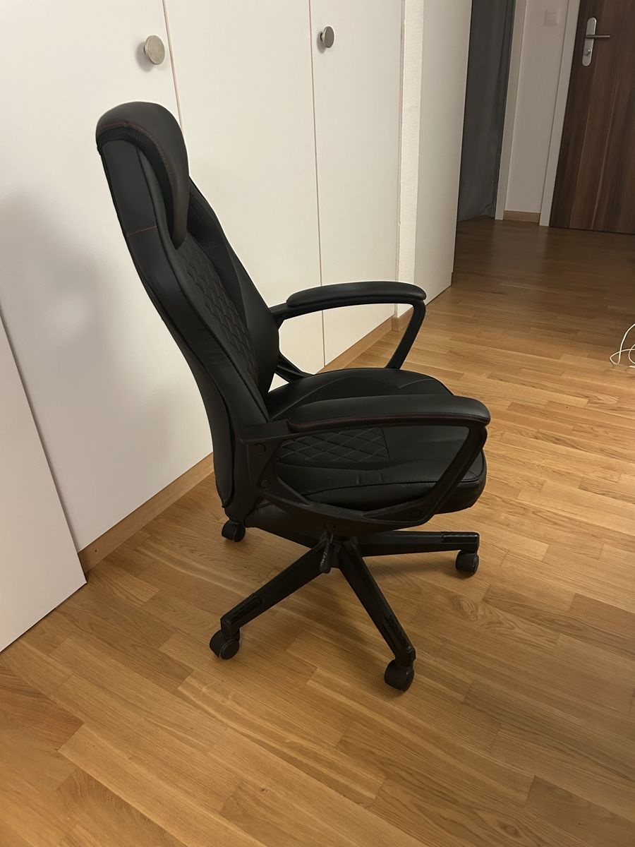 Chaises: Chaise de bureau  – D'occasion à St-Sulpice VD par pat_2d7h 1
