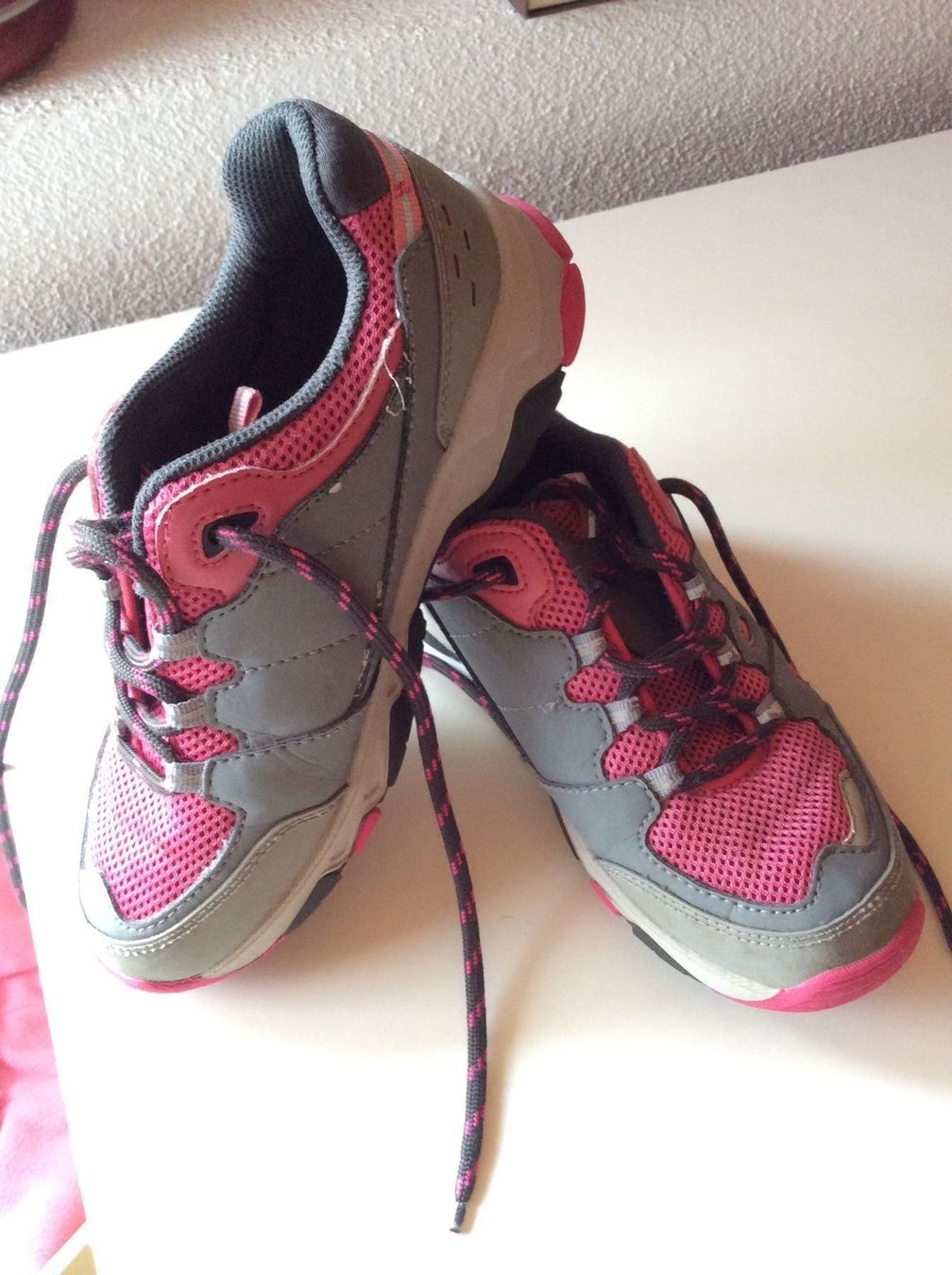 Scarpe per ragazze: Jack Wolfskin Gr. 33 – Usato da Roveredo GR venduto da Keks78