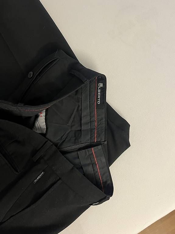 Pantalons: Alberto Anzugshose Hose – D'occasion à Muri b. Bern par Merliner01 1