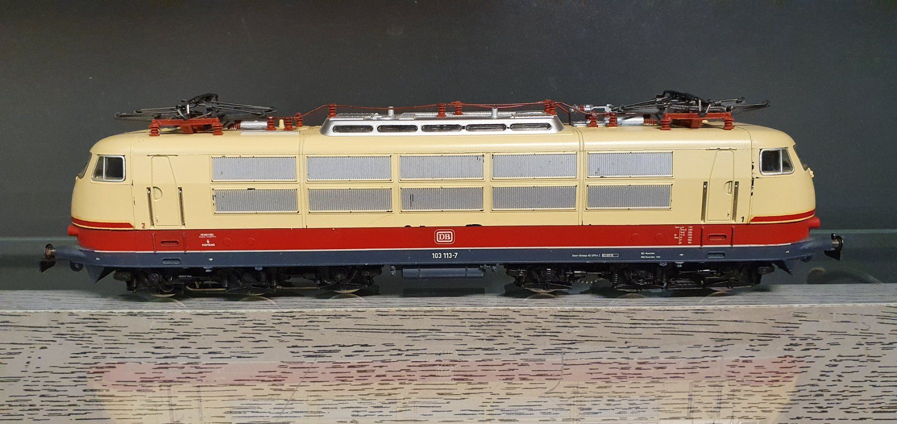 Märklin Modellini di ferrovie: MÄRKLIN: DB TEE E-LOK BR 103 / 3354 OVP – Usato da Biglen venduto da taunus82