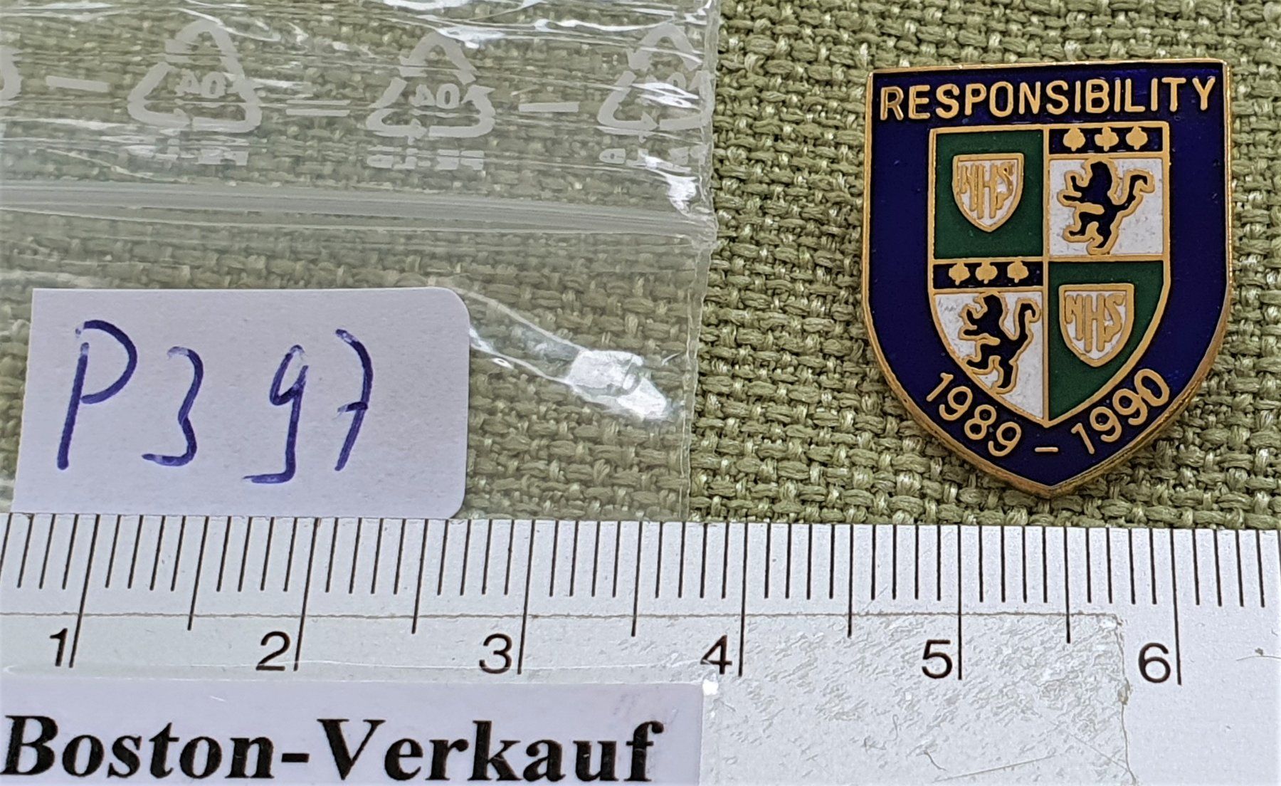 Spille & Fermagli: P397 - Brosche  Responsibility  NHS 1989-1990 – Usato da Reinach BL venduto da Boston-Verkauf 2