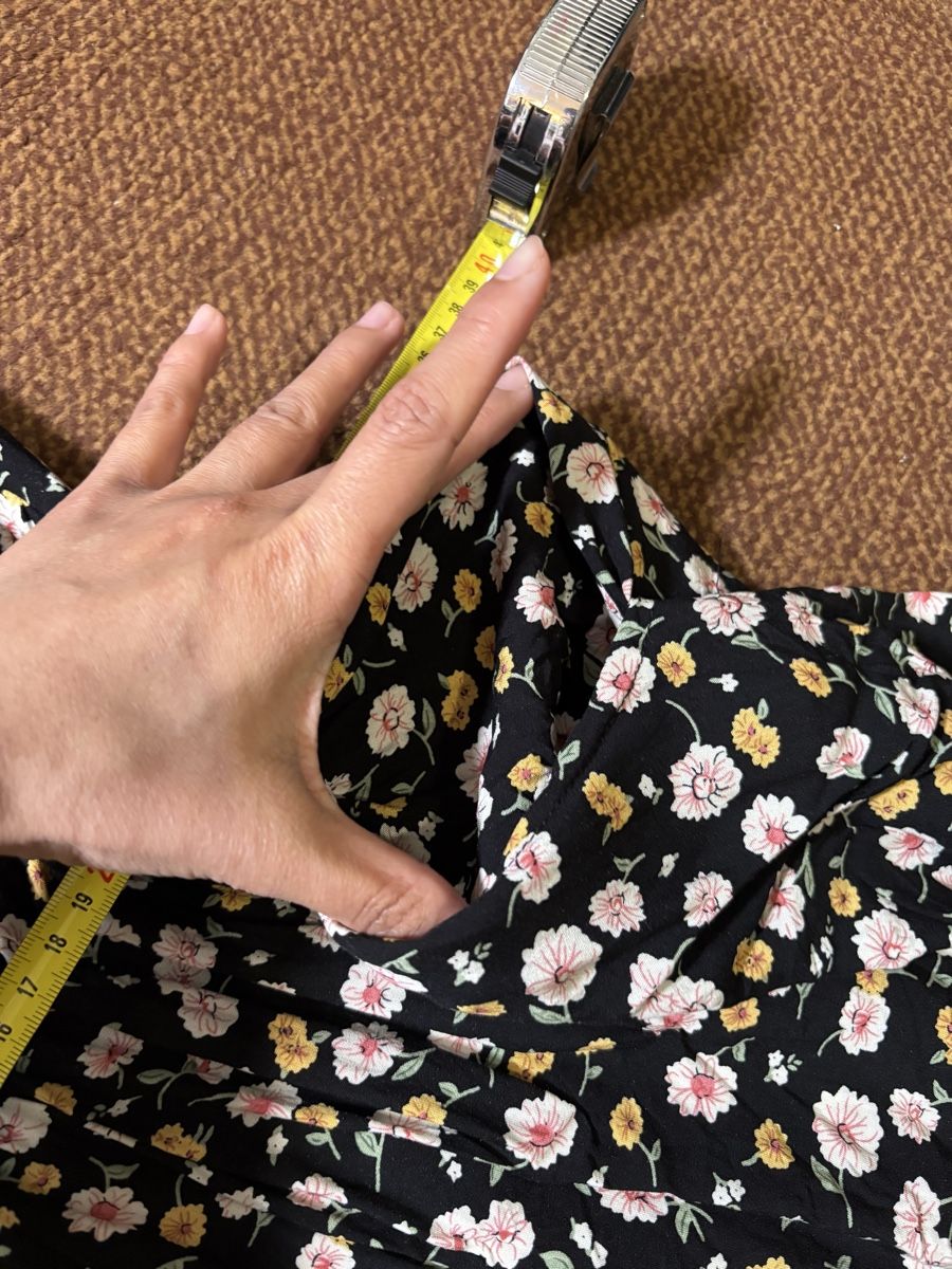 Vestiti: Dress – Nuovo (secondo la descrizione) da Confignon venduto da Second_Hand_Ch 3