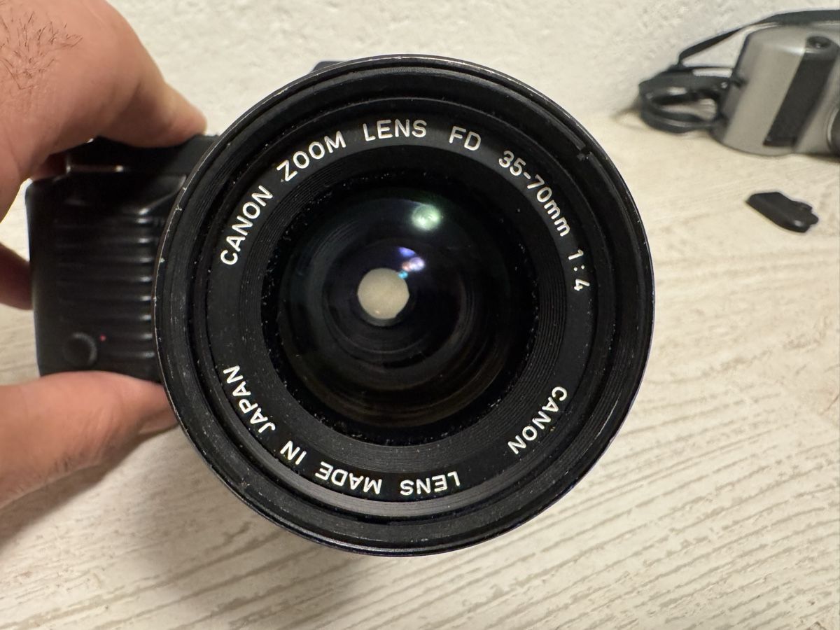 Canon Fotocamera: canon t70 kamera – Usato da Zunzgen venduto da milesdavis76 5