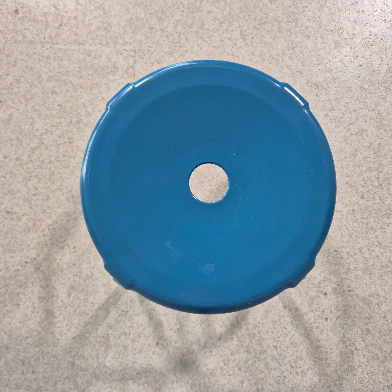 Ikea Sgabelli: IKEA Räskog Hocker Industriedesign Stool Metall Höcker – Usato da Nottwil venduto da Wondewa-Shop 3