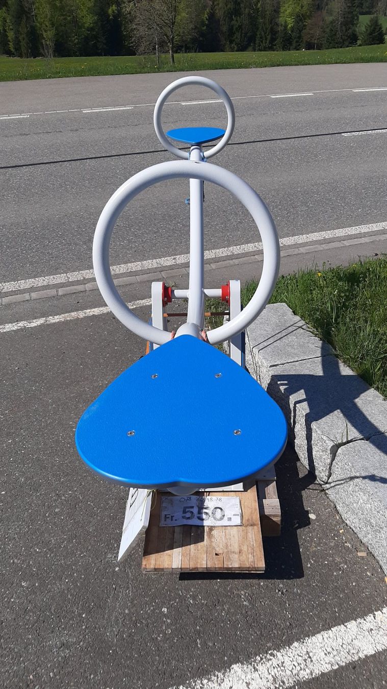 Sonstige Gartenschaukeln: Wippe aus Edelstahl,  Kinderwippe, Karussel, Schaukel – Gebraucht aus Ricken SG von Bobo66 4