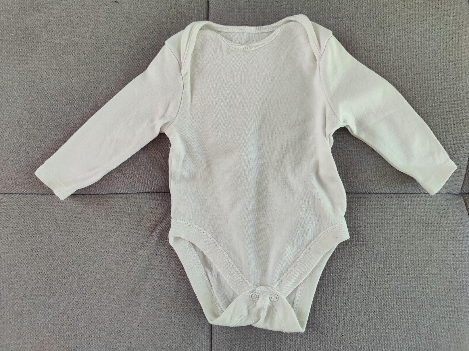 Kleiderpakete & -sets: 7-er Baby Body – Gebraucht aus Wetzikon ZH von mar_5xmy 7
