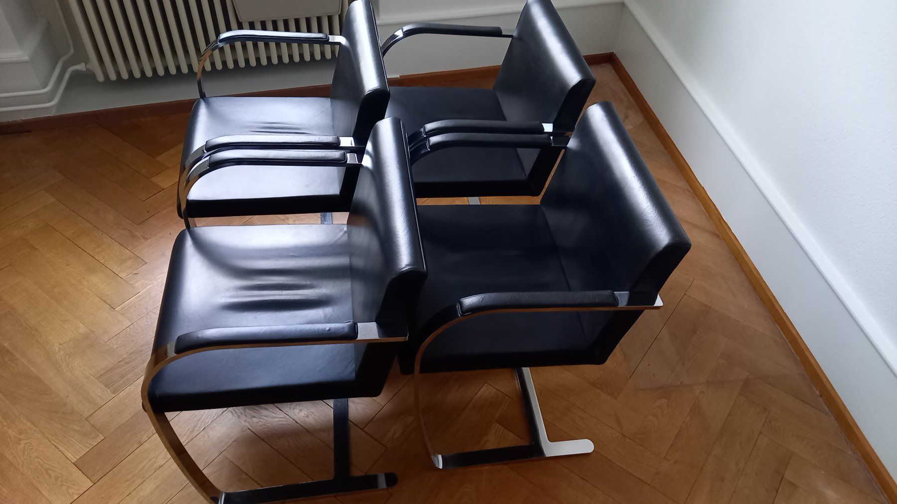 Stühle: Mies van der Rohe BRNO Stuhl – Gebraucht aus Basel von jourbs 1
