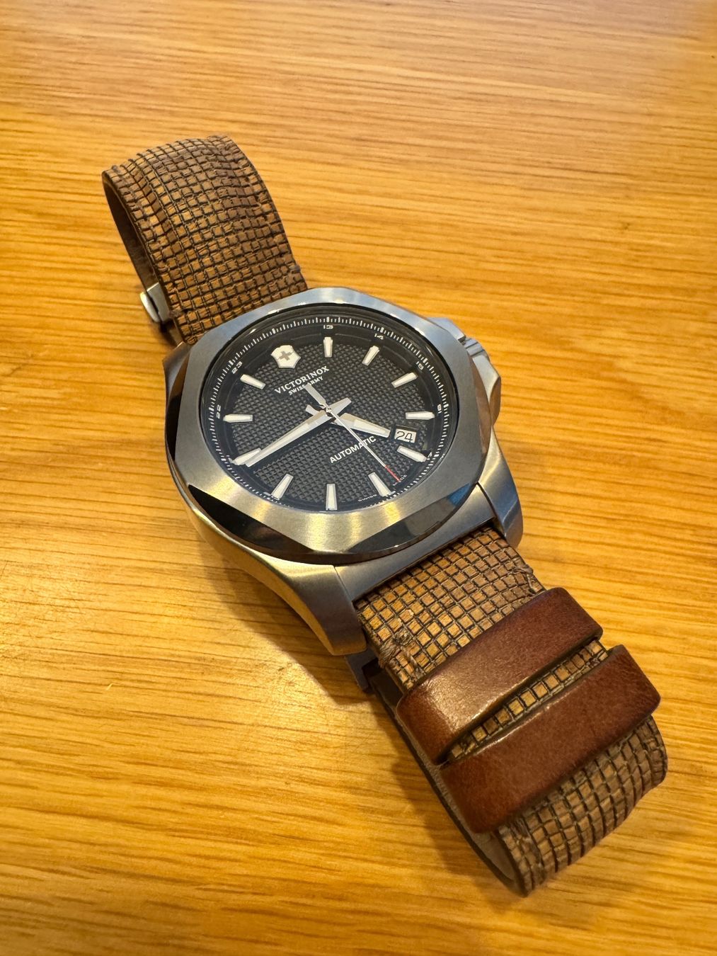Victorinox Orologi: Victorinox I.N.O.X. MECHANICAL – Usato da Lenzburg venduto da Li-Lo