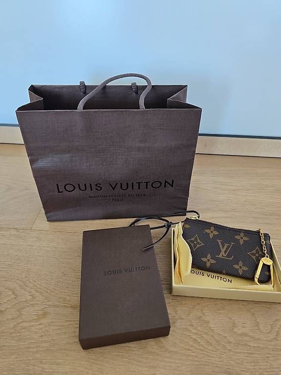 Louis Vuitton Altro in  Abbigliamento & Accessori: Louis Vuitton Schlüsseletui – Usato da Immensee venduto da Tigerx1