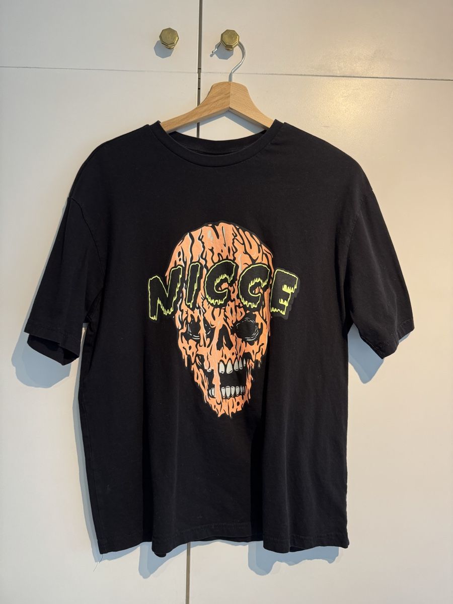 T-shirt: T-shirt NICCE - Taille S oversized – Usato da Genève venduto da sar_852v 1