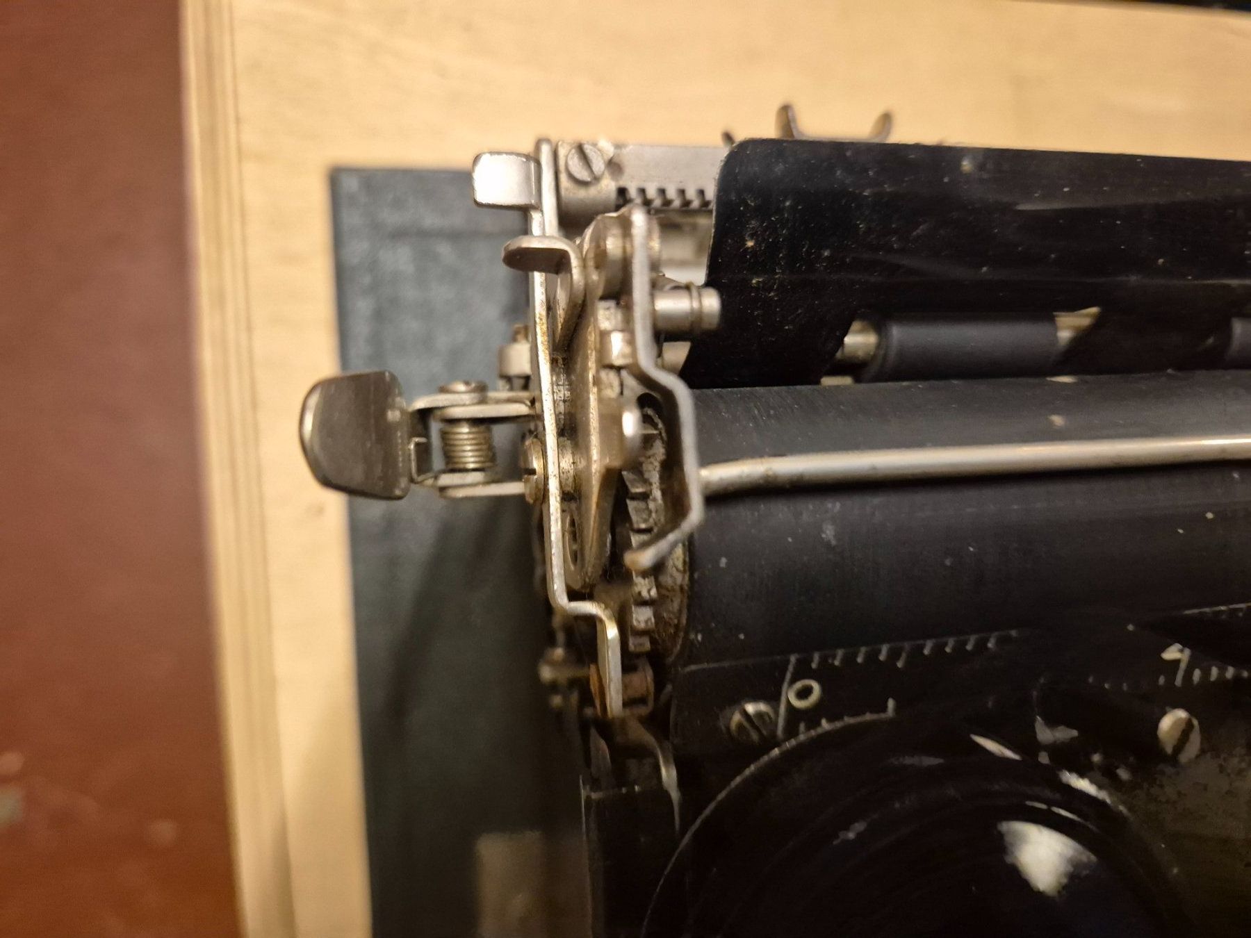 Macchine da scrivere: ANTIKE SCHREIBMASCHINE – Difettoso da Thalwil venduto da Poppa-Joe 4