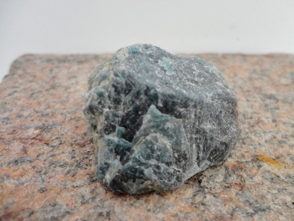 Mineralien & Heilsteine: Apatit roh Heilstein – Neu (gemäss Beschreibung) aus Biberist von Steine
