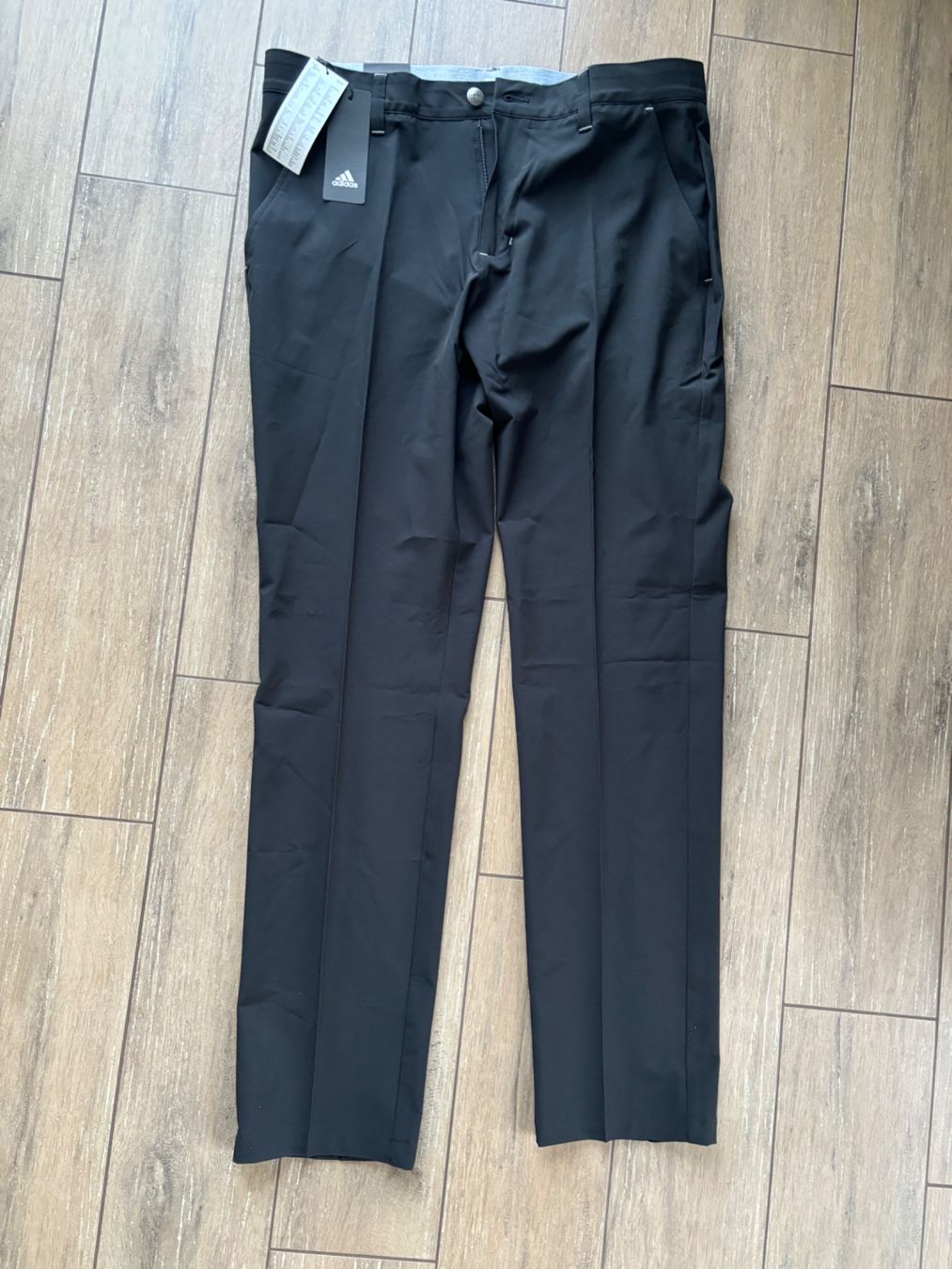 Adidas Pantaloni: 32/32_adidas golf_NEU_LP 90 sfr – Nuovo e nell'imballaggio originale da Versegeres venduto da kista