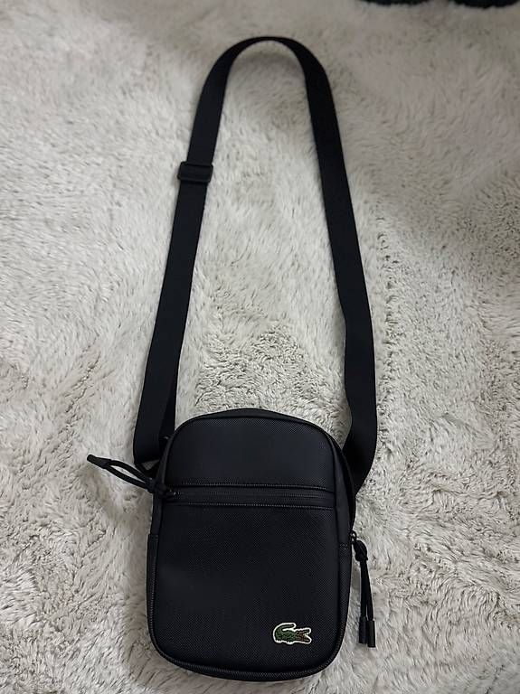 Borse: Lacoste Bauchtasche schwarz  – Usato da Zürich venduto da val_99cm 1