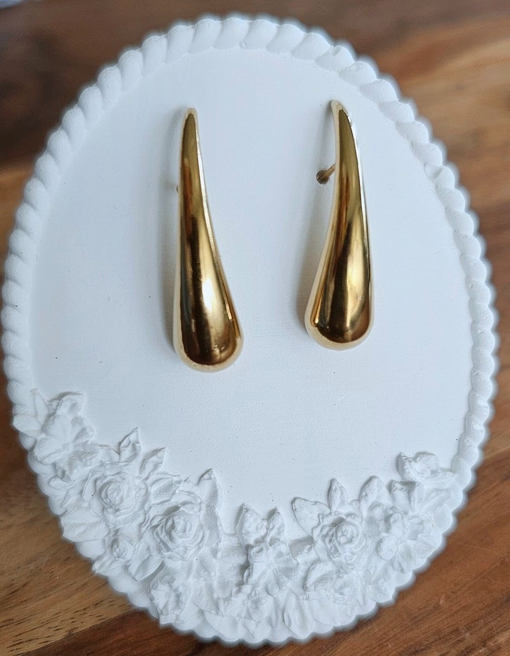 Ohrringe & -stecker: Ohrstecker goldfarben, Tropfenform  – Neu (gemäss Beschreibung) aus Ettenhausen TG von CH2300 4