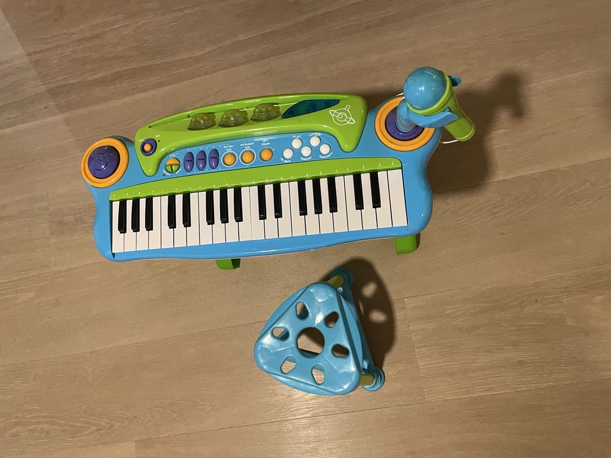 Giocattoli: Piano enfant – Usato da Vufflens-la-Ville venduto da geraud__ 1