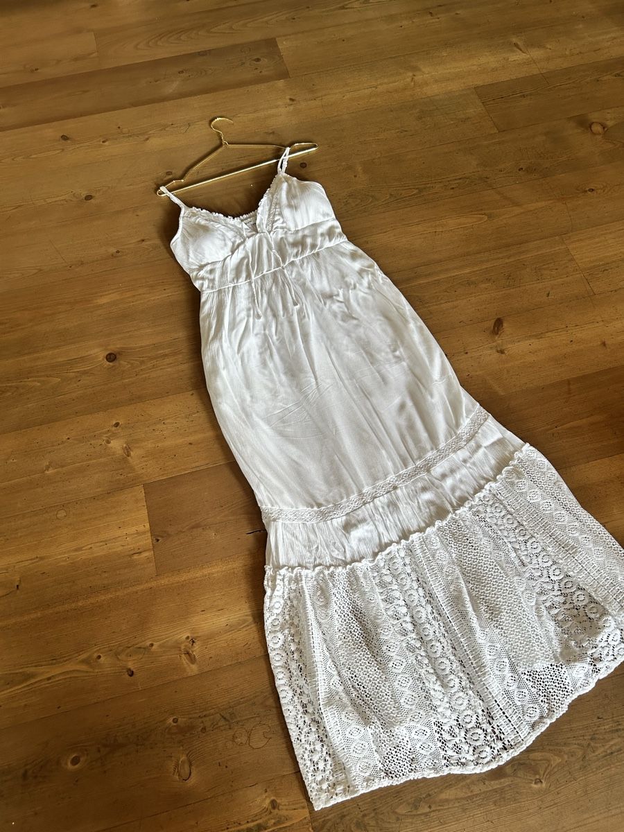 Hollister Robes: Maxikleid Hollister NEU – Neuf (Voir description) à Wagenhausen par Fabi_Lila
