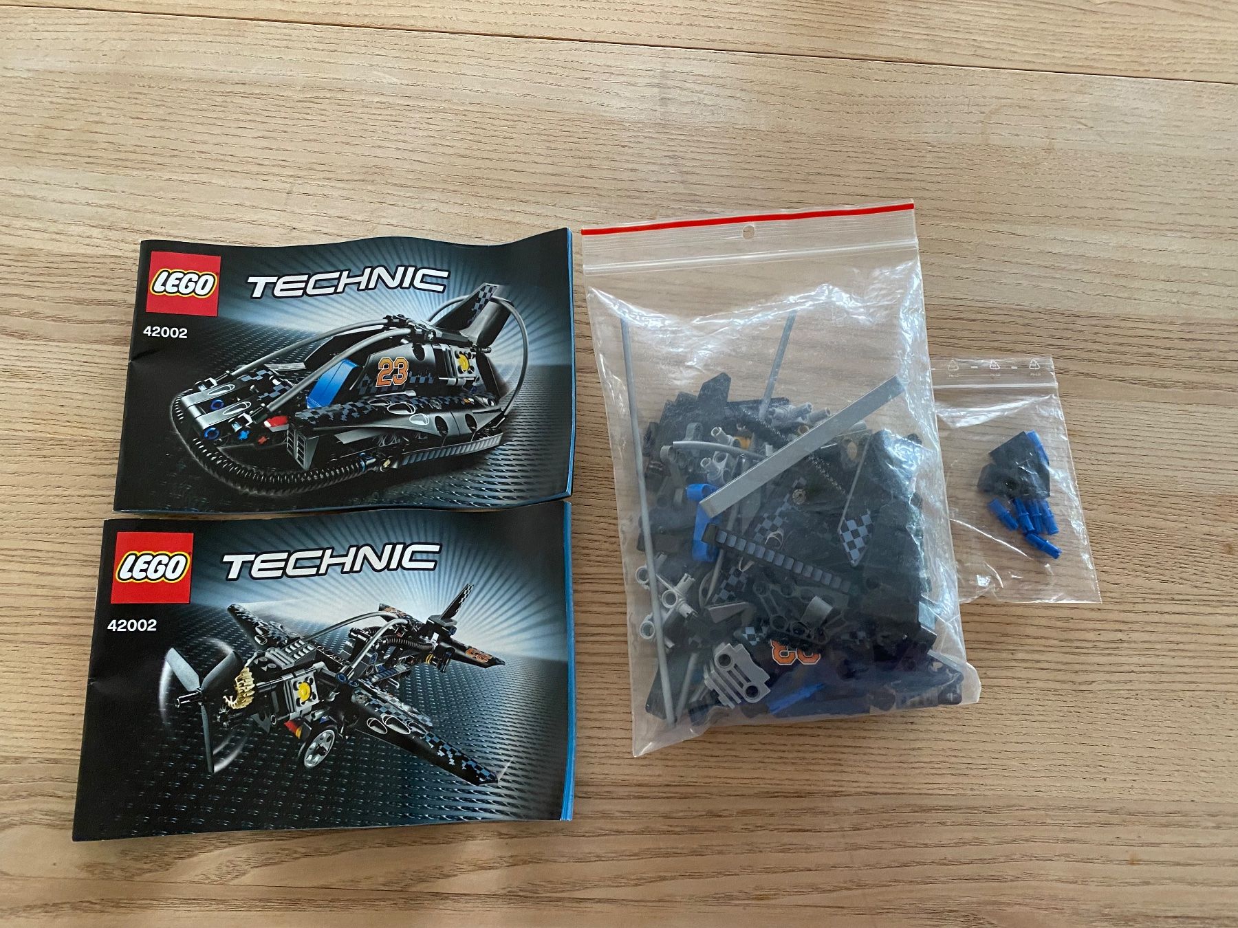Lego Kit di costruzioni: LEGO Technic 42002 Hovercraft und Flugzeug – Usato da Rüschlikon venduto da Emma01 3